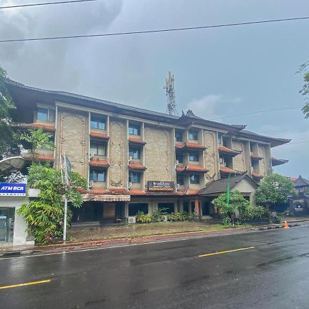 Urbanview Hotel Taman Suci Denpasar Extérieur photo