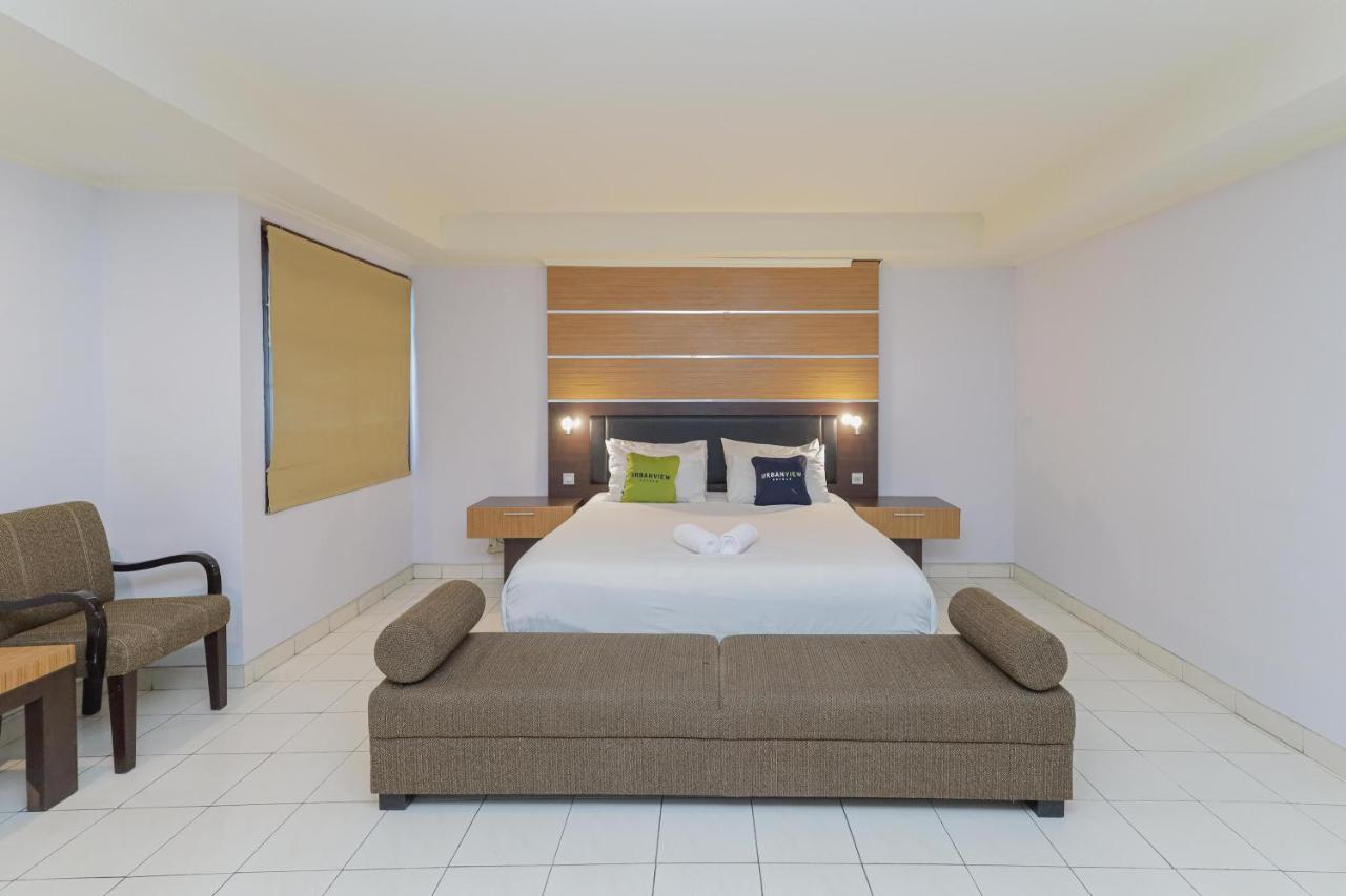 Urbanview Hotel Taman Suci Denpasar Extérieur photo